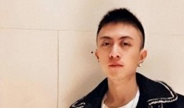 秦奋的爸爸爆料视频大全,揭秘明星家庭背后的故事